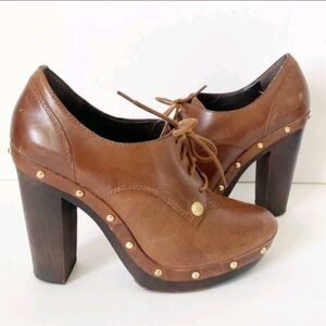 Vince Camuto Canasta Boots size 8 Gold Rivets Oxford Block Heels